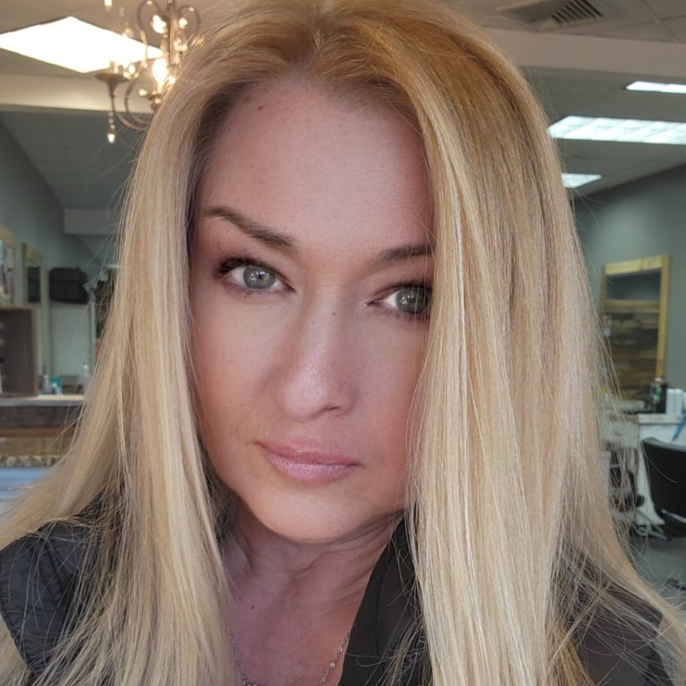 Meet your Posher, Kelli
